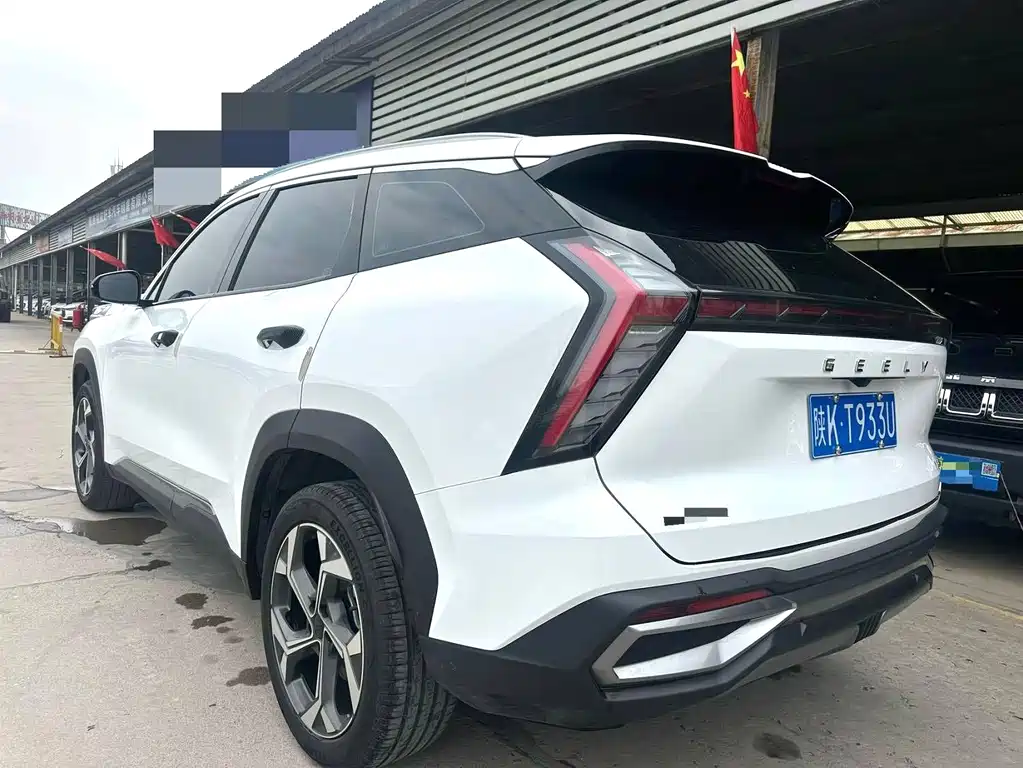 Geely Boyue L — миниатюра 11