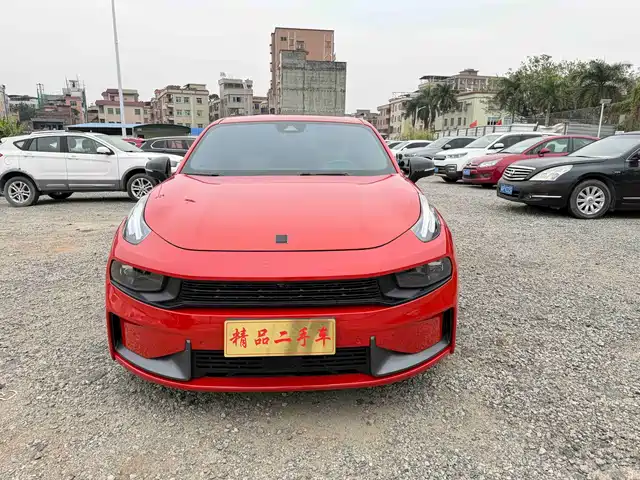 2021 Lynk & Co 03