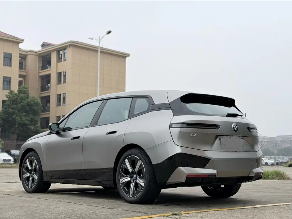 BMW iX — миниатюра 16