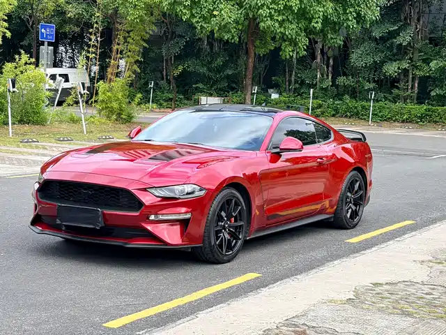 FORD MUSTANG 2021