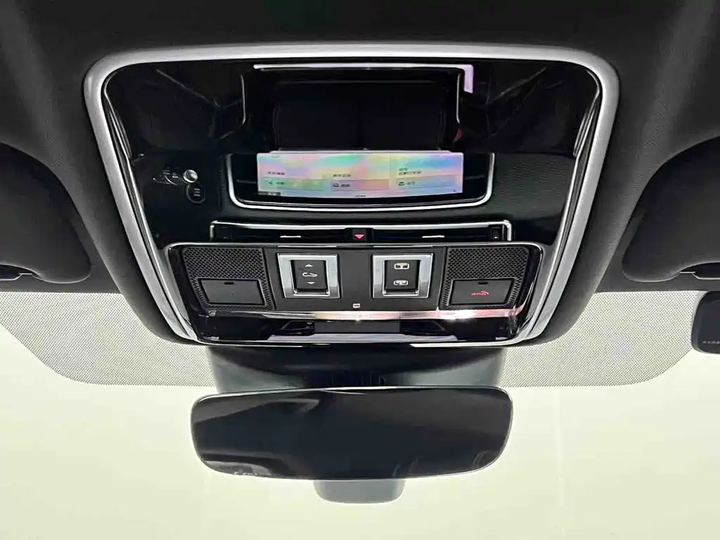 Land Rover Velar — миниатюра 20