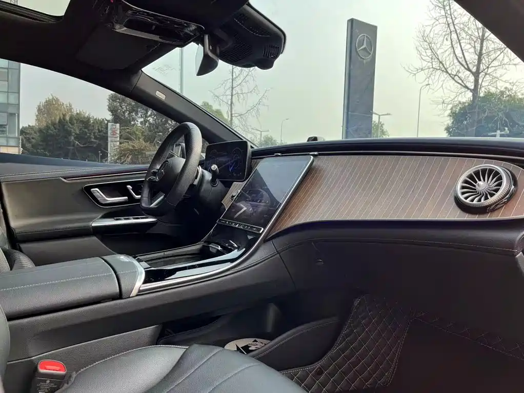 Mercedes-Benz EQE — миниатюра 16