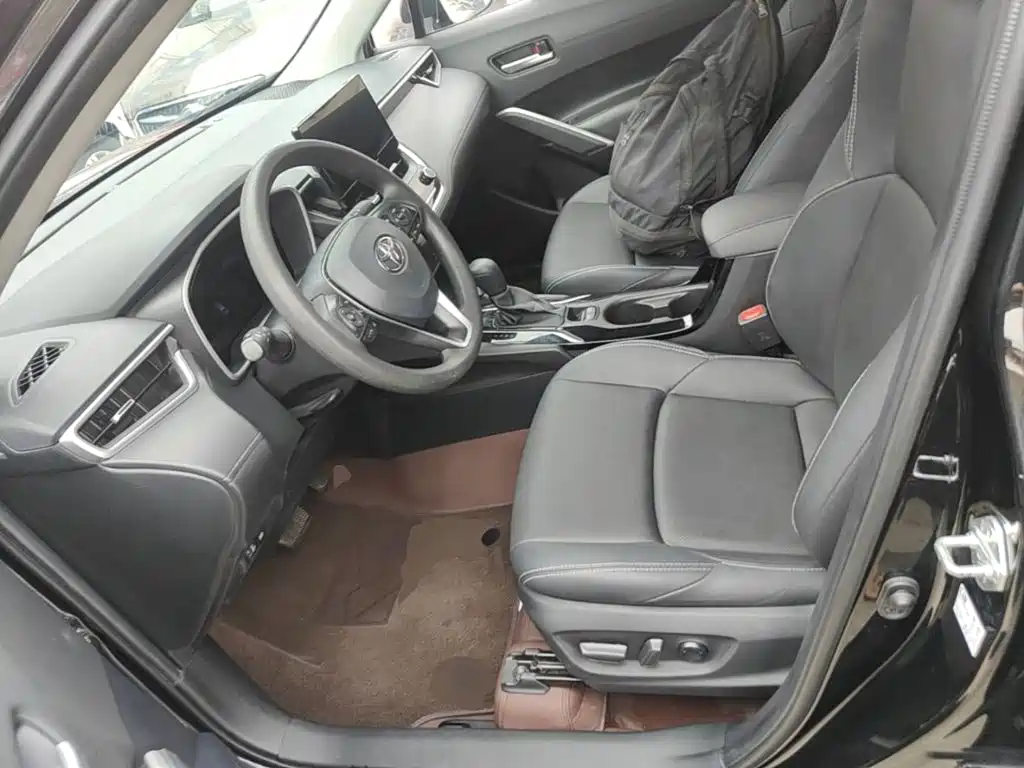 Toyota Frontlander — миниатюра 15