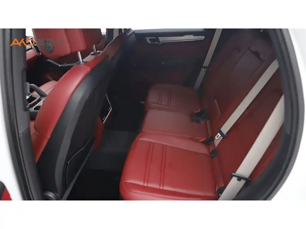 Porsche Cayenne — миниатюра 7