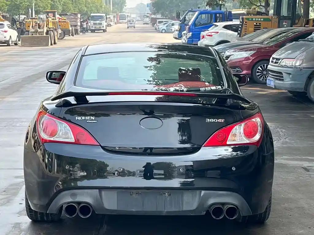 Hyundai Genesis Coupe — миниатюра 8