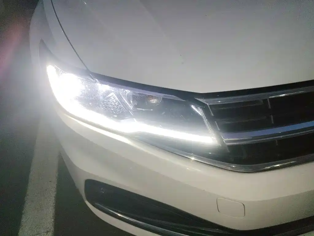 Volkswagen Bora — миниатюра 7