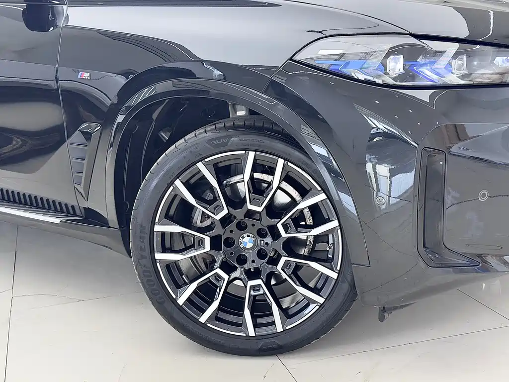 BMW X5 2023 xDrive 40Li M Sport