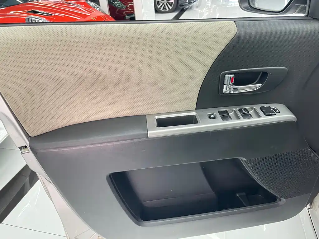 Mazda 5 2.0 Auto Luxury Type, фото 33