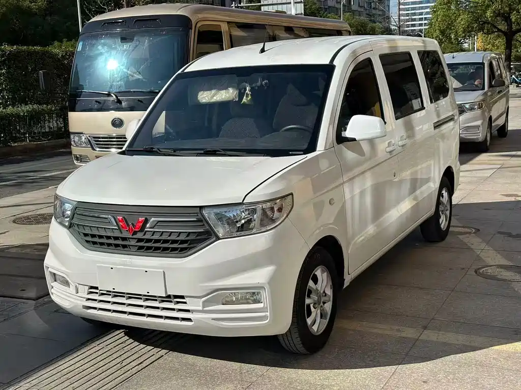 WULING AUTOMOBILE WULING HONGGUANG V