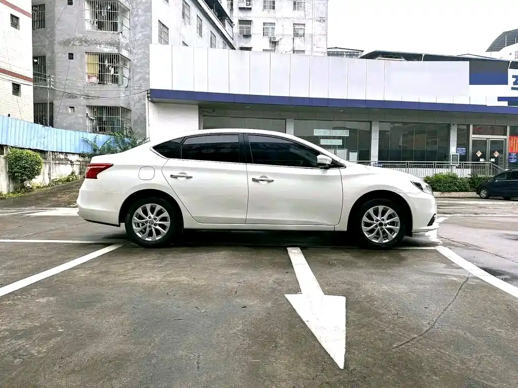 Nissan Sylphy — миниатюра 8