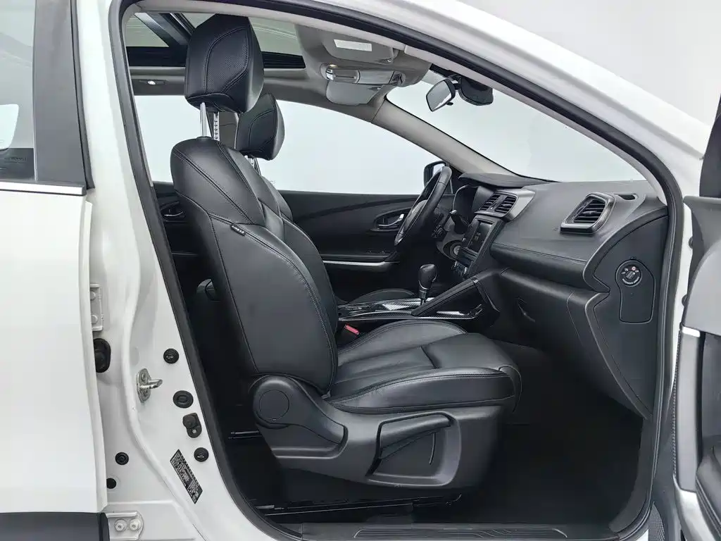 Renault Kadjar — миниатюра 23