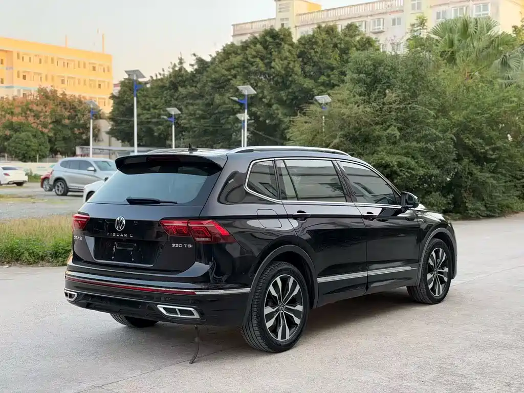 Volkswagen Tiguan L — миниатюра 6