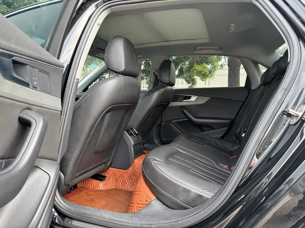 Audi A4L — миниатюра 4