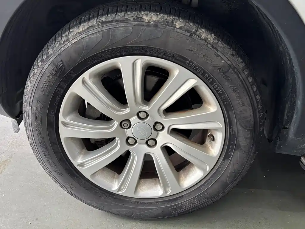 Land Rover Discovery Sport — миниатюра 12