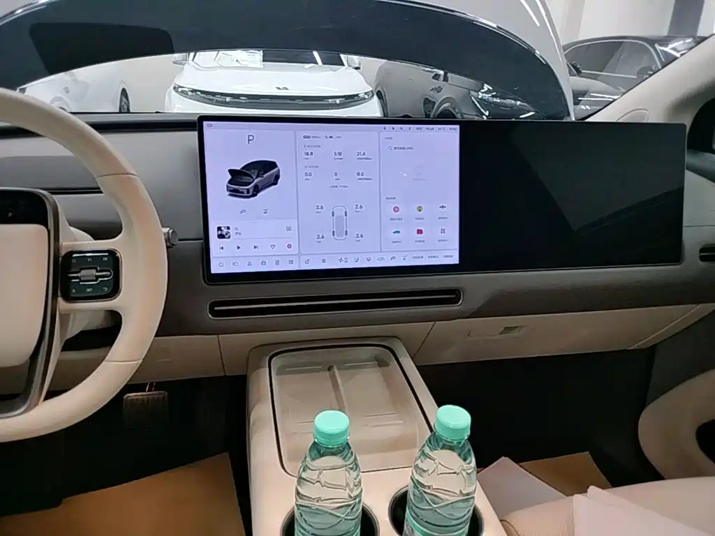 Li Auto i8 — фотографии объявления, Фото 14
