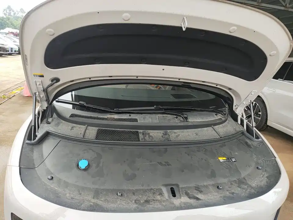 Li Auto Li i8 — миниатюра 8