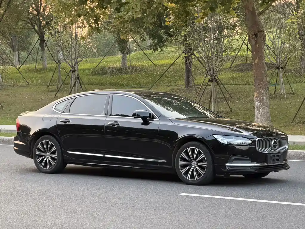 Volvo S90 — миниатюра 3