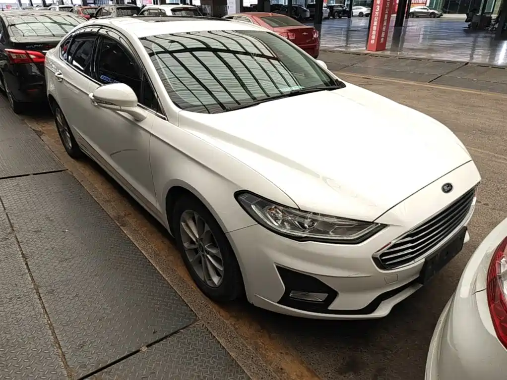 Ford Mondeo — миниатюра 4