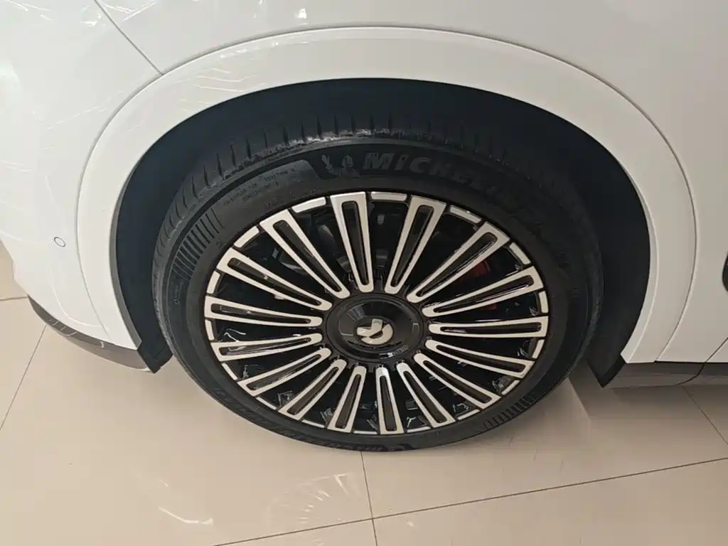 NIO ES8 — миниатюра 23