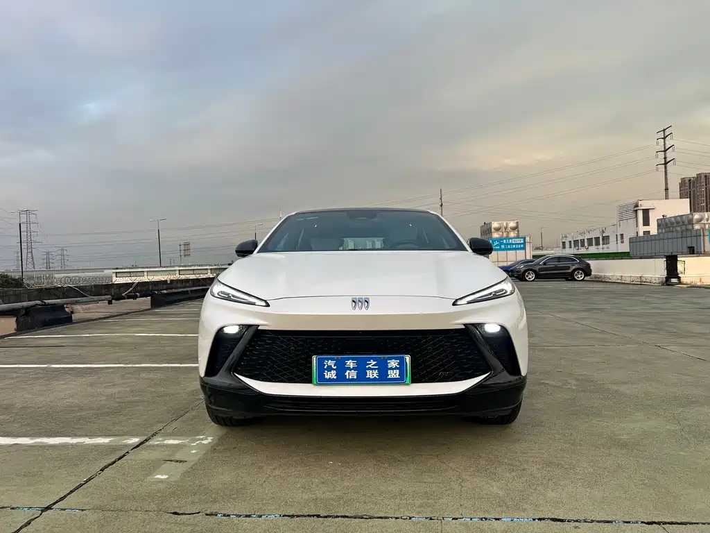 Buick E4 — миниатюра 2