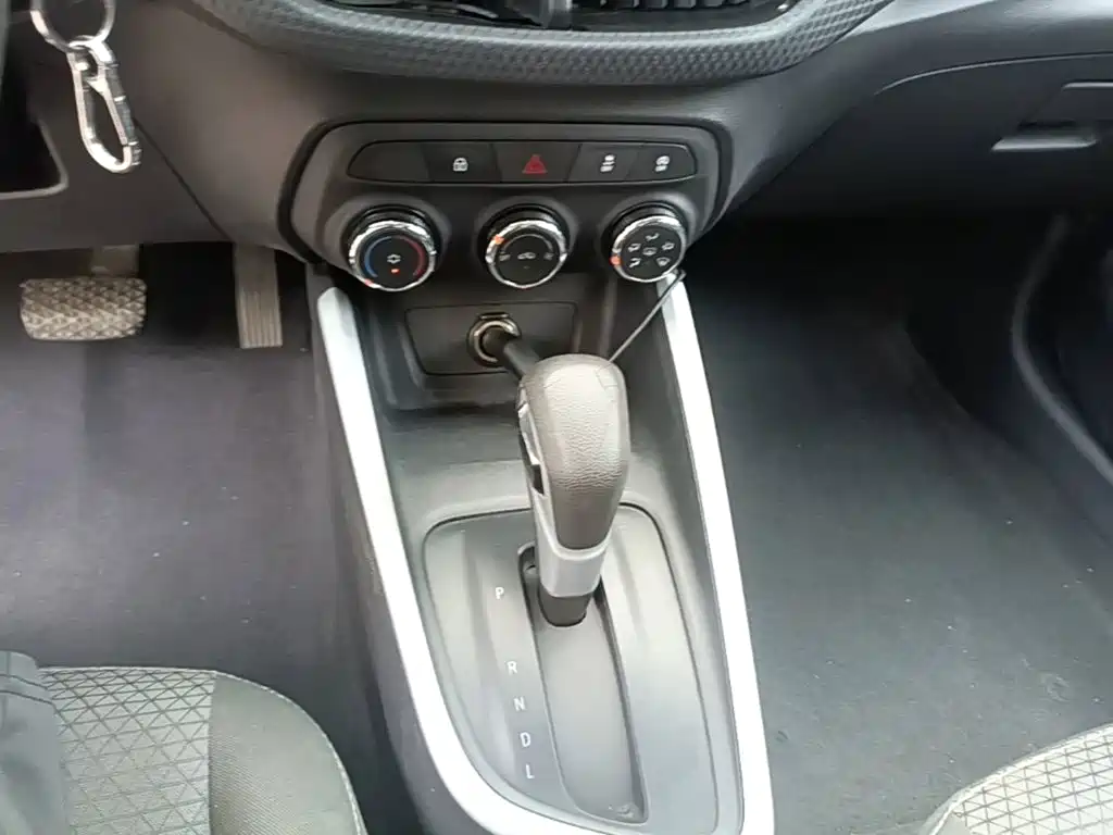 Chevrolet Cavalier — миниатюра 14