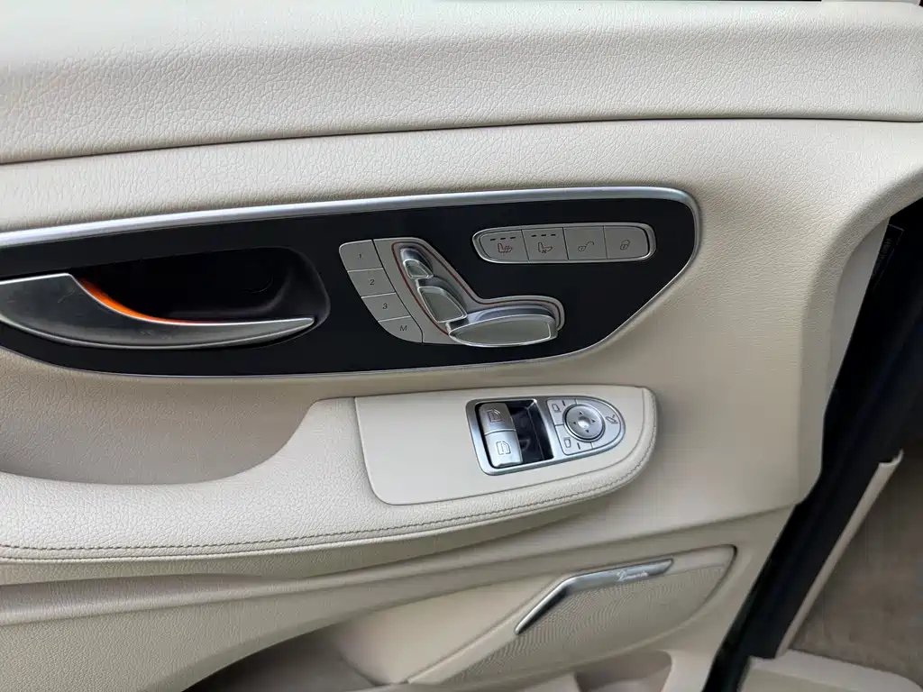 Mercedes-Benz V-Class — миниатюра 15