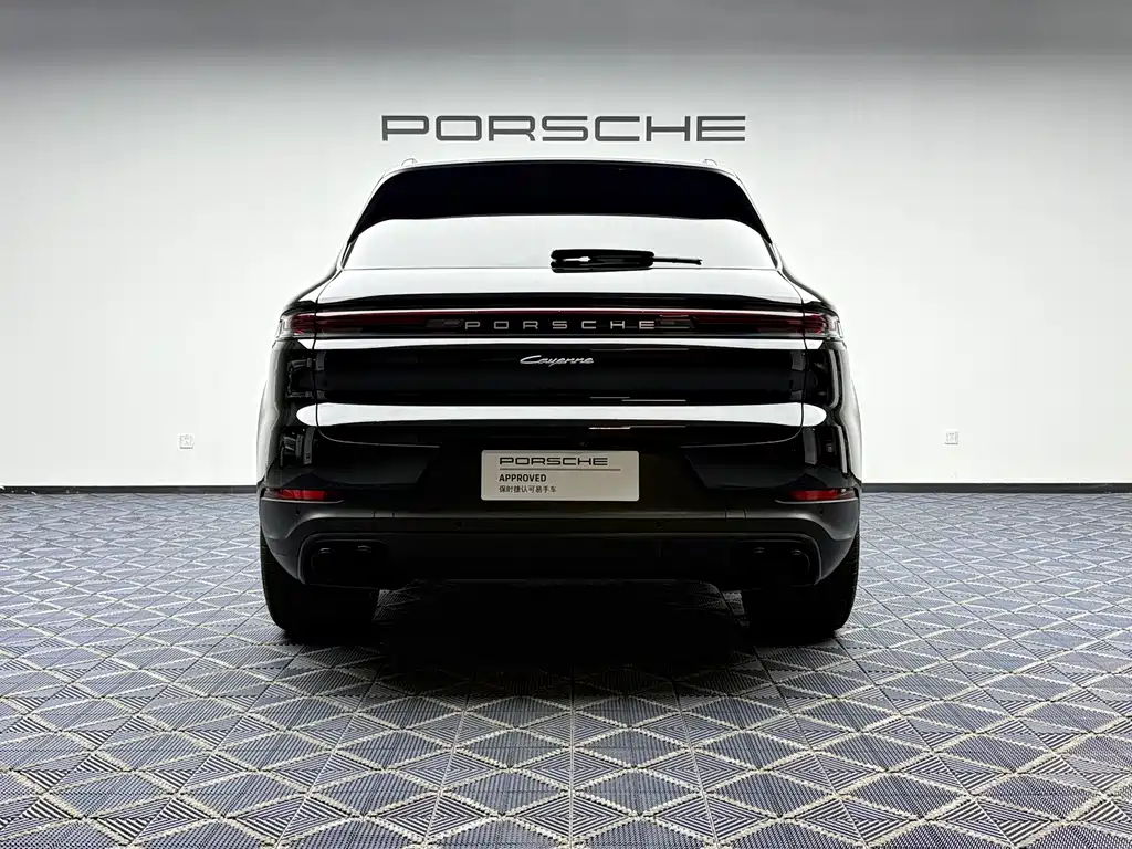 Porsche Cayenne — миниатюра 12
