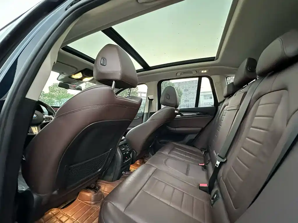 BMW X3 — миниатюра 5