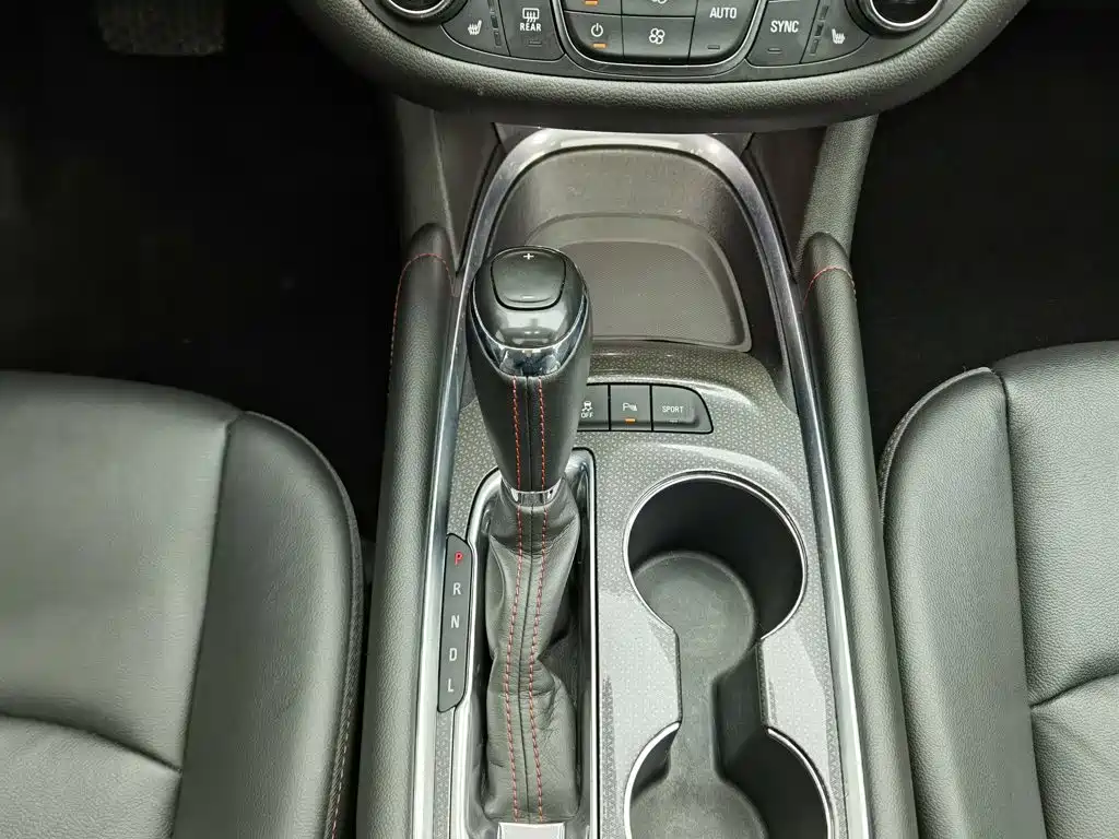 Chevrolet Malibu XL — миниатюра 13
