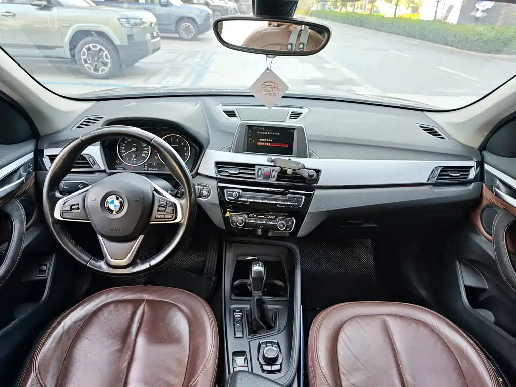 BMW X1 — миниатюра 7