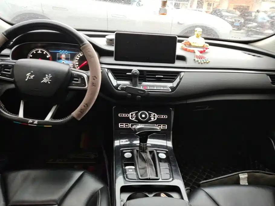 Hongqi Hongqi H5 — миниатюра 12