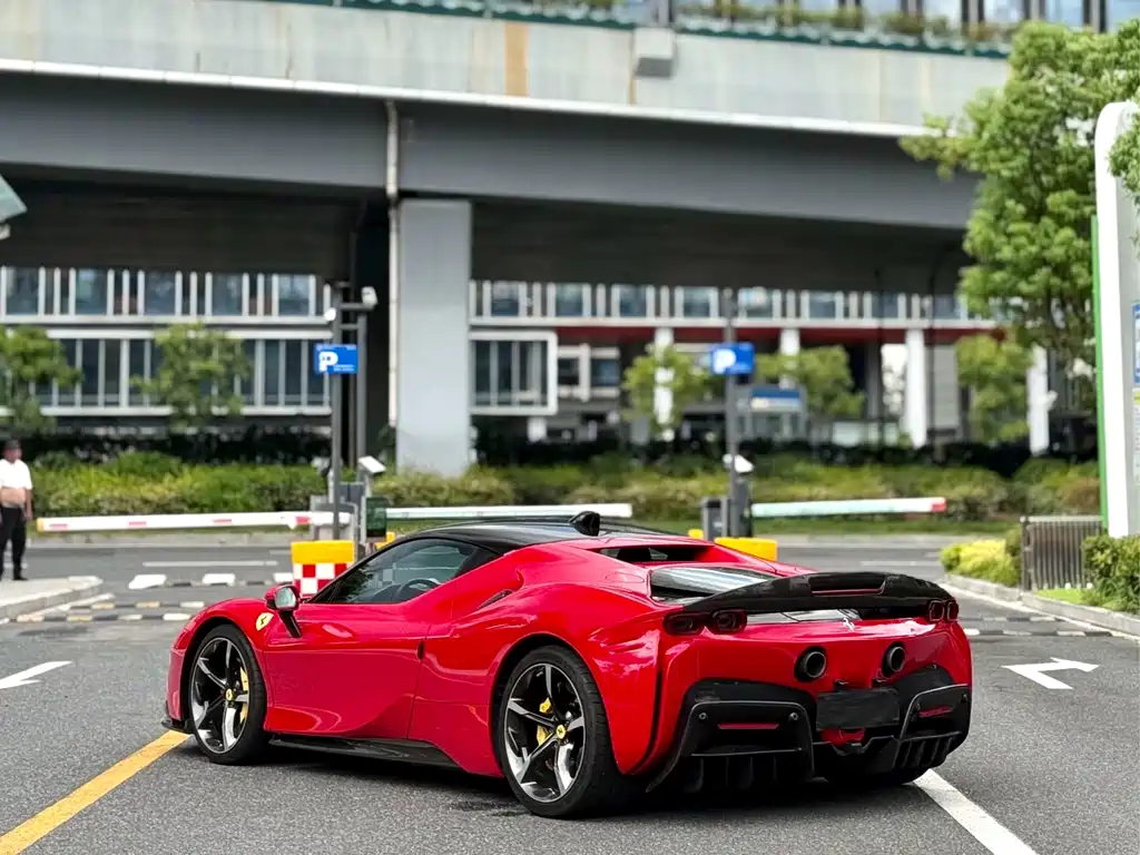 Ferrari SF90 — миниатюра 9