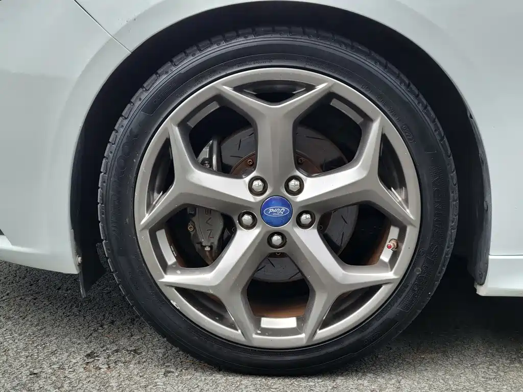 Ford Focus (Import) — миниатюра 7