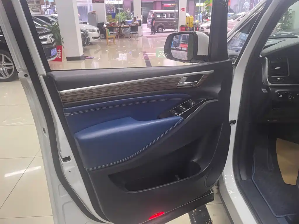 GAC Motor Trumpchi M8 — миниатюра 5