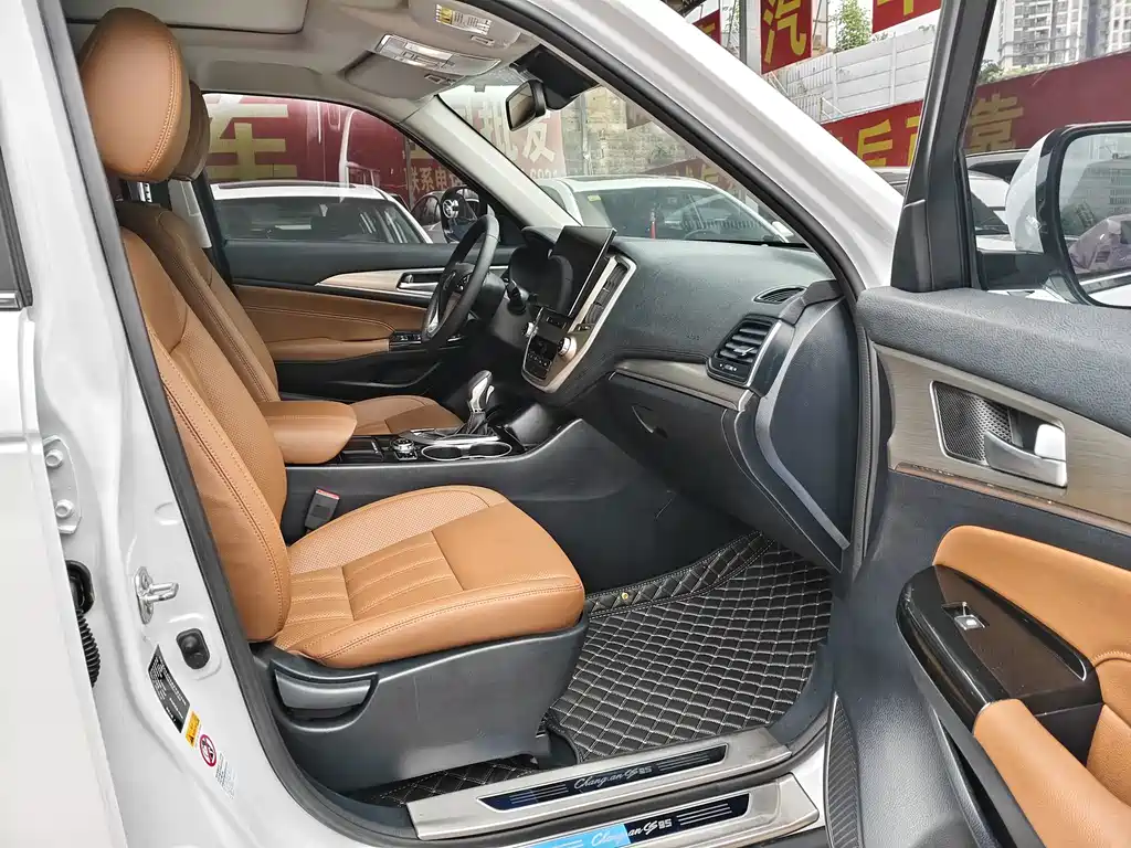 Changan CS95 — миниатюра 6