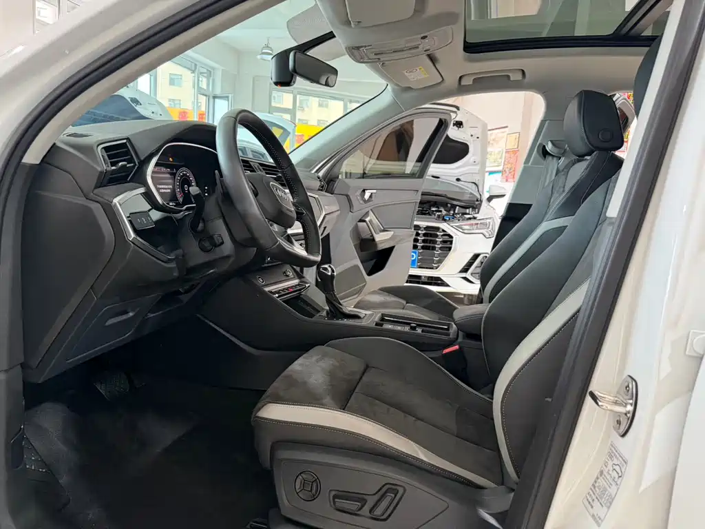 Audi Q3 2022 35 TFSI Fashion