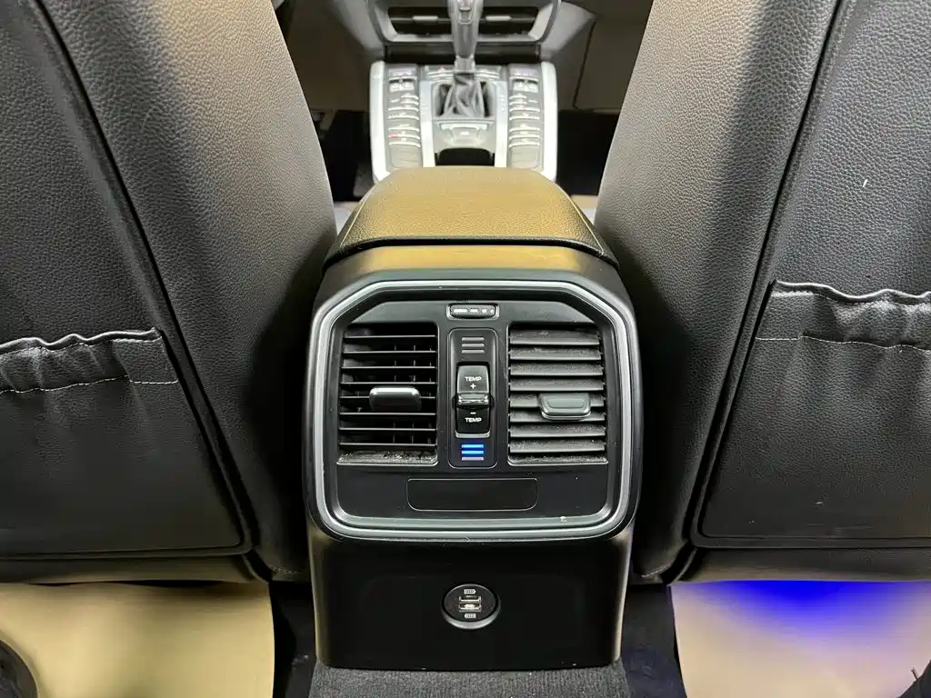 Porsche Macan — миниатюра 25