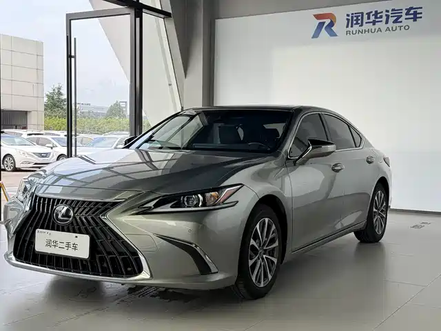 2024 Lexus ES