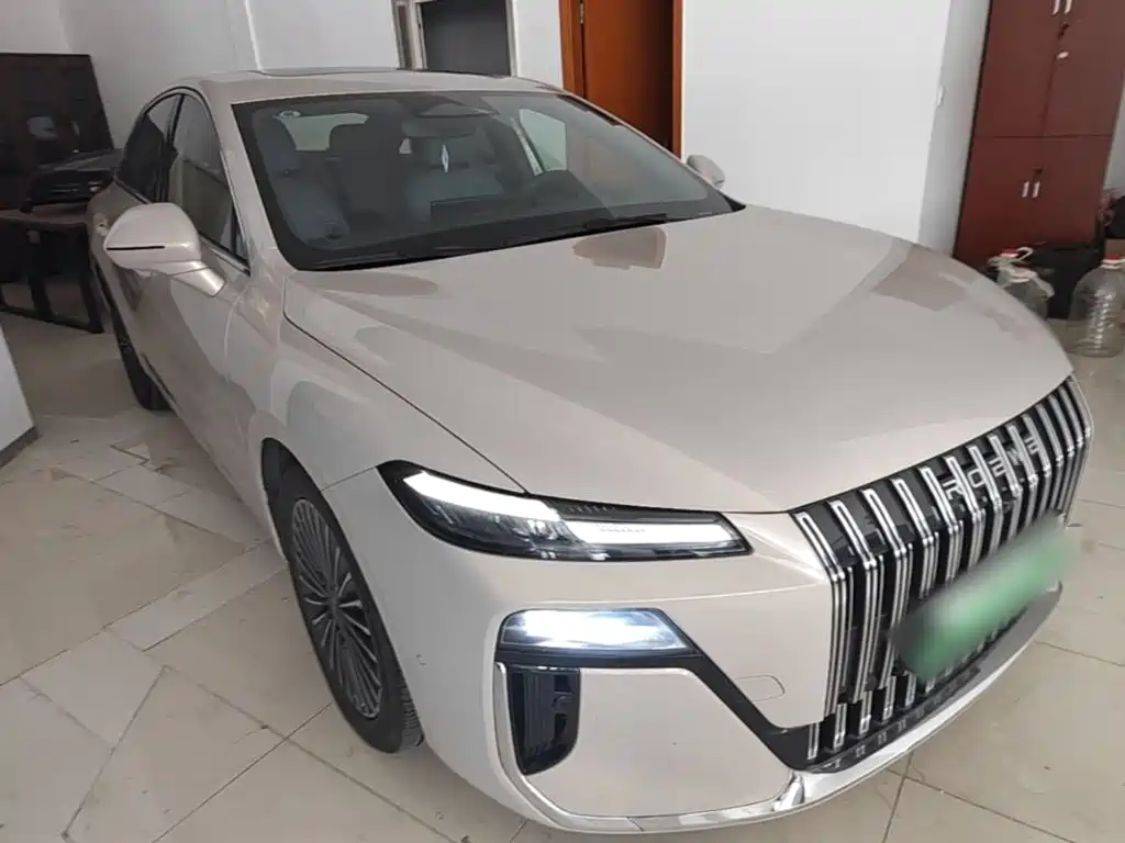 Roewe M7 DMH — миниатюра 4