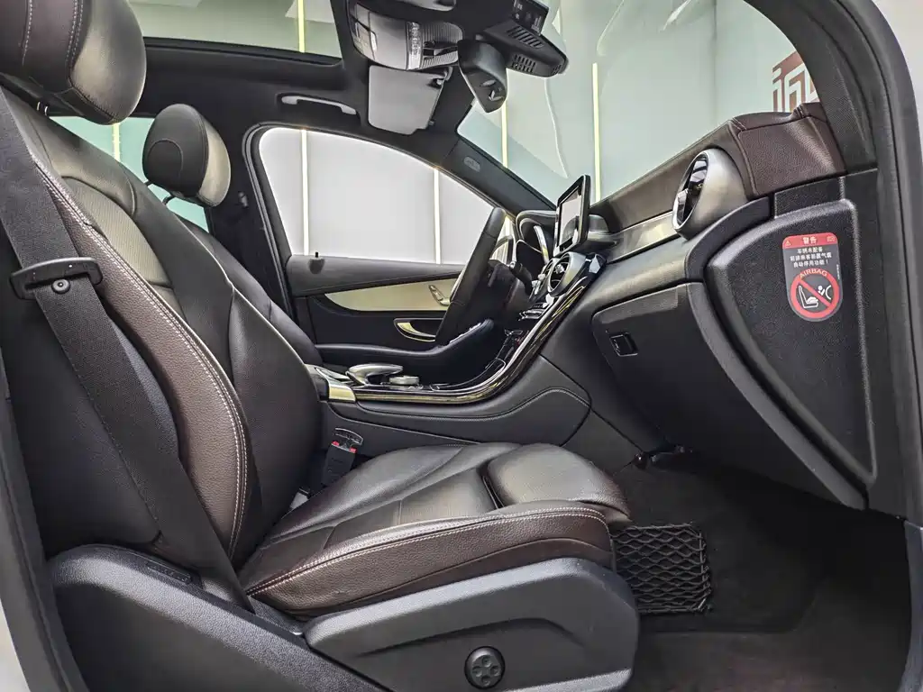 Mercedes-Benz GLC — миниатюра 9
