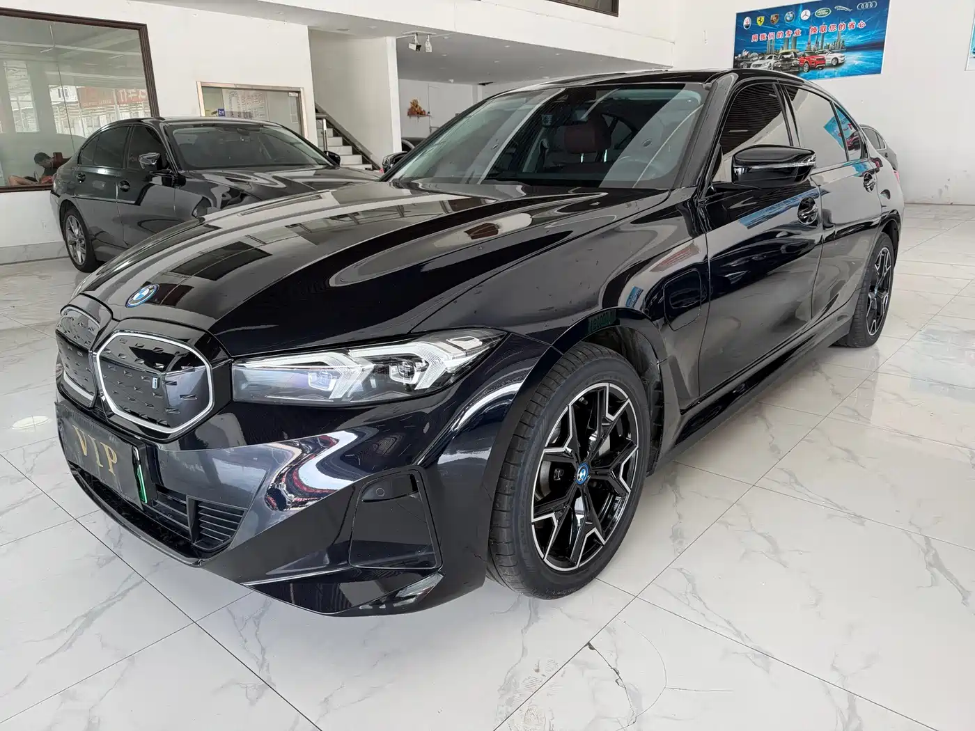 宝马i3 2024款 eDrive 40 L 曜夜套装 2024