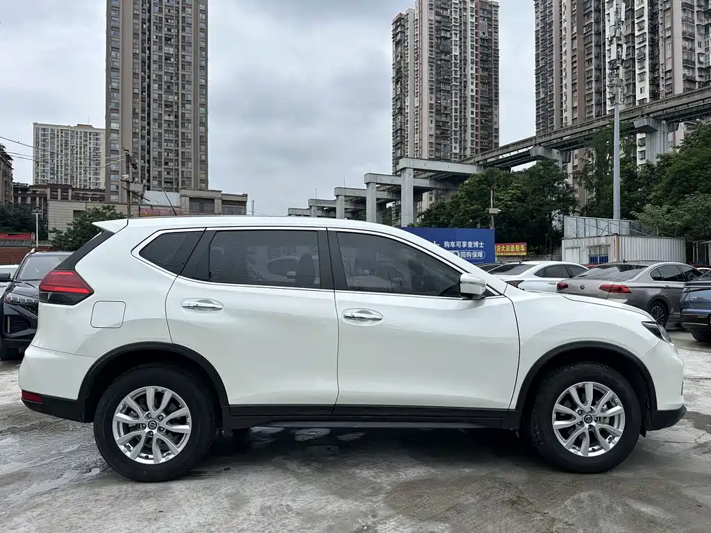 Nissan X-Trail 2019 2.0L CVT Comfort 2WD