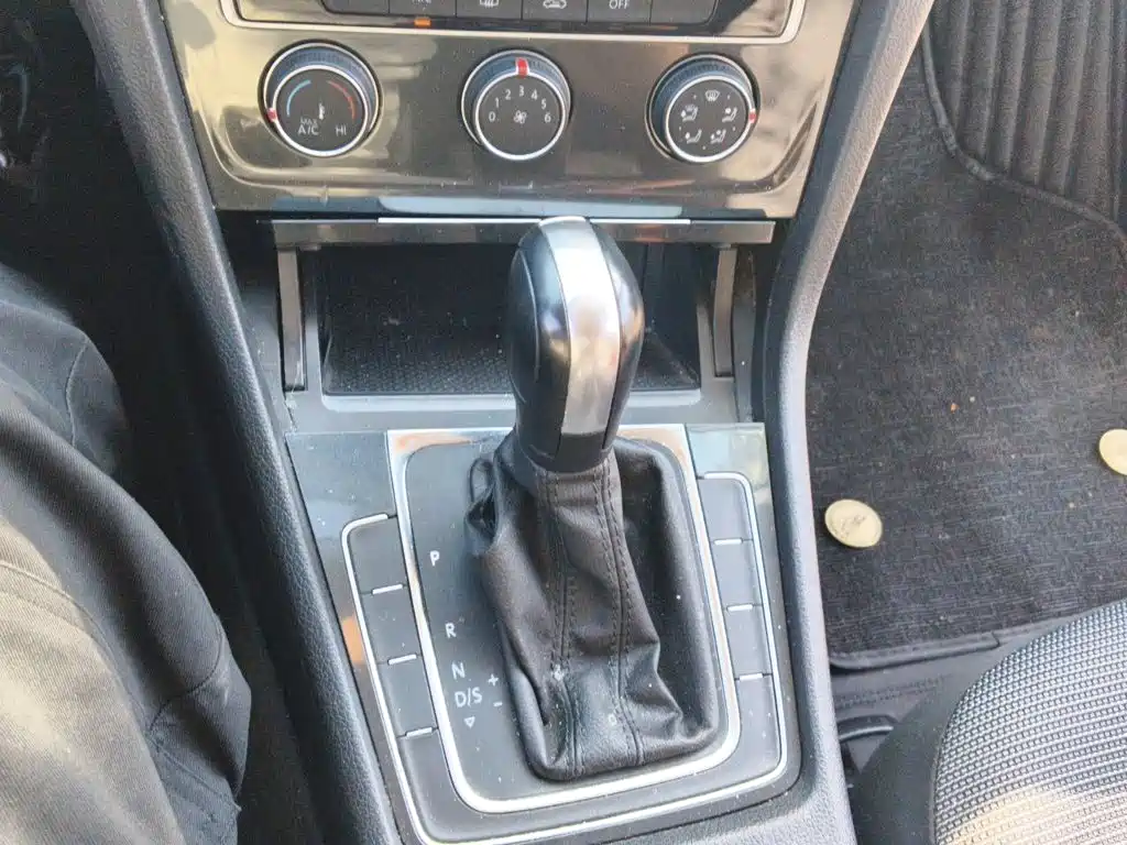 Volkswagen Golf — миниатюра 7