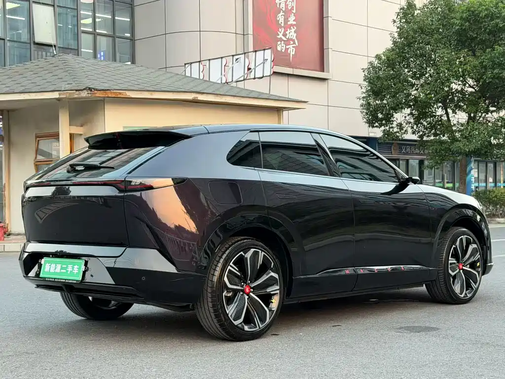Mazda EZ-60 — миниатюра 9