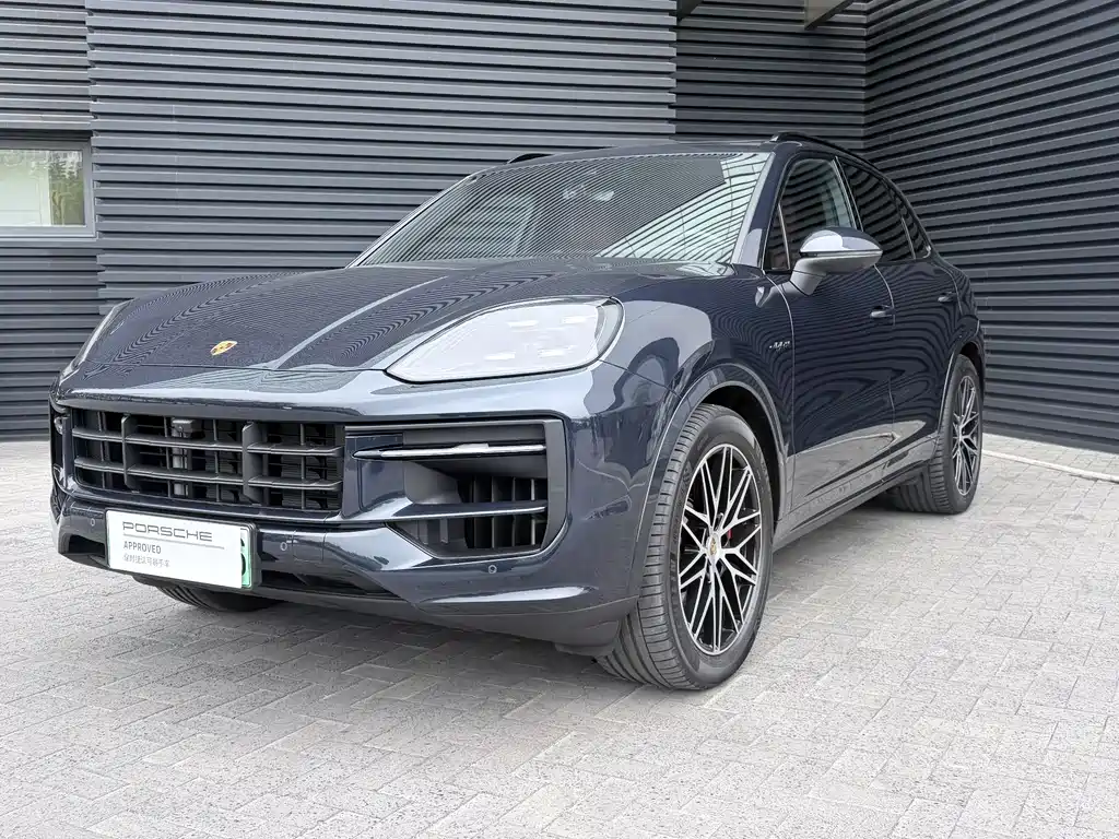 Porsche Cayenne Hybrid 2025