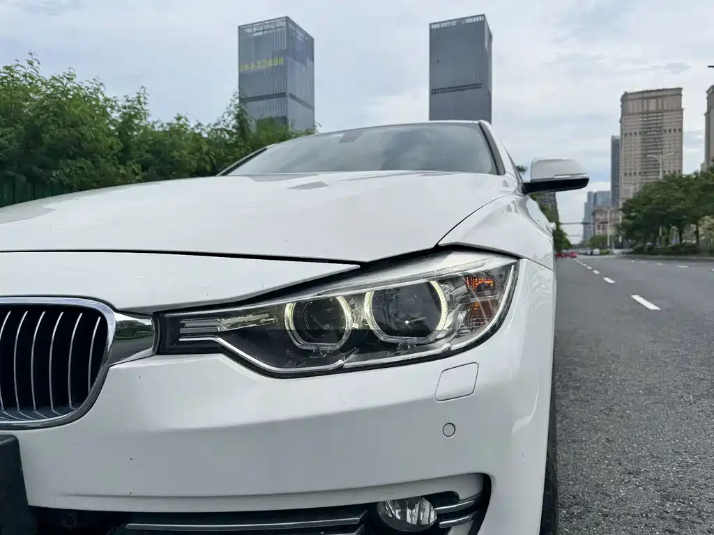 BMW 3 Series — миниатюра 19