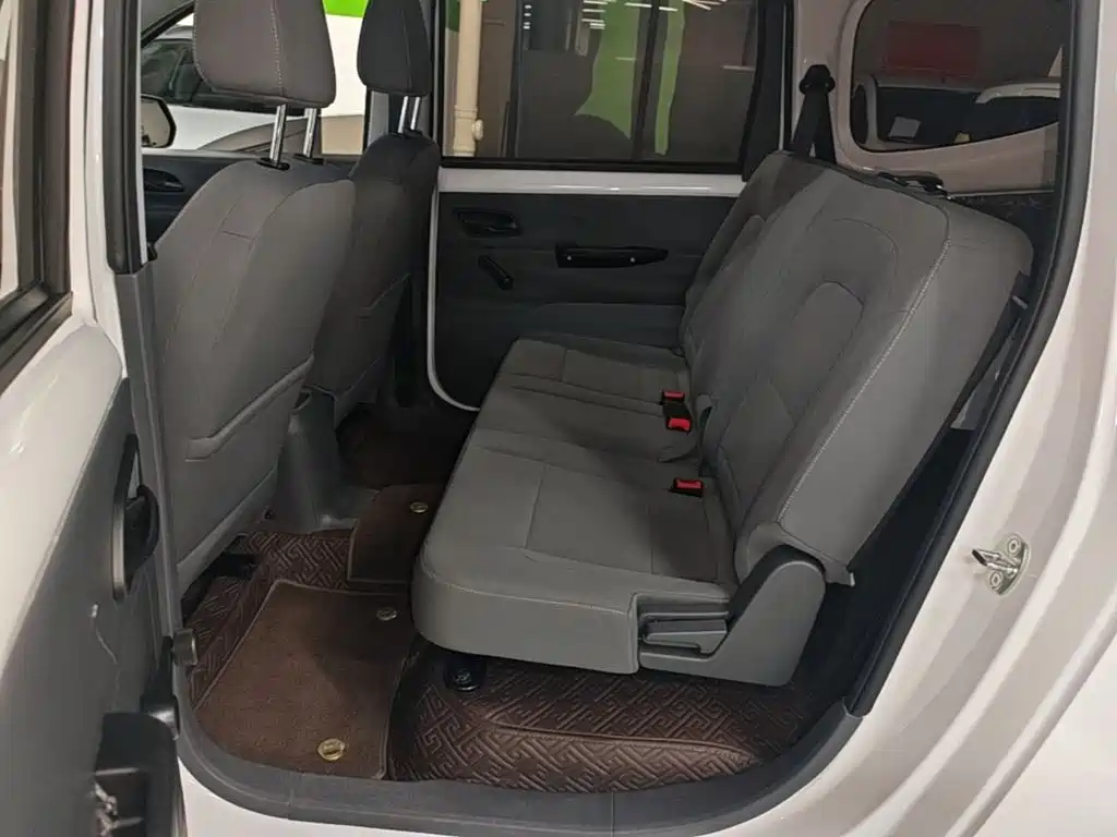 Wuling Hongguang EV — миниатюра 17