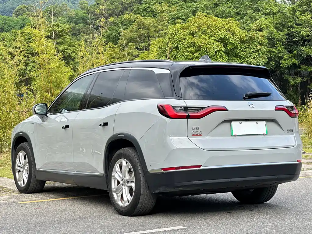NIO NIO ES8