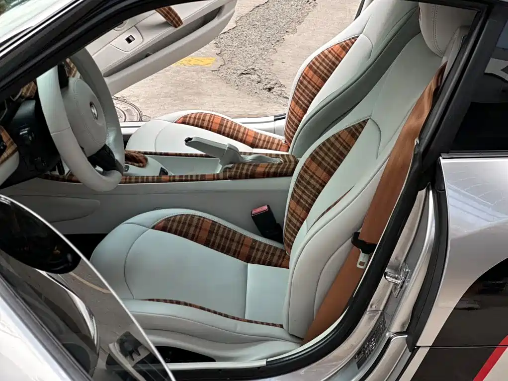BMW Z4 — миниатюра 7
