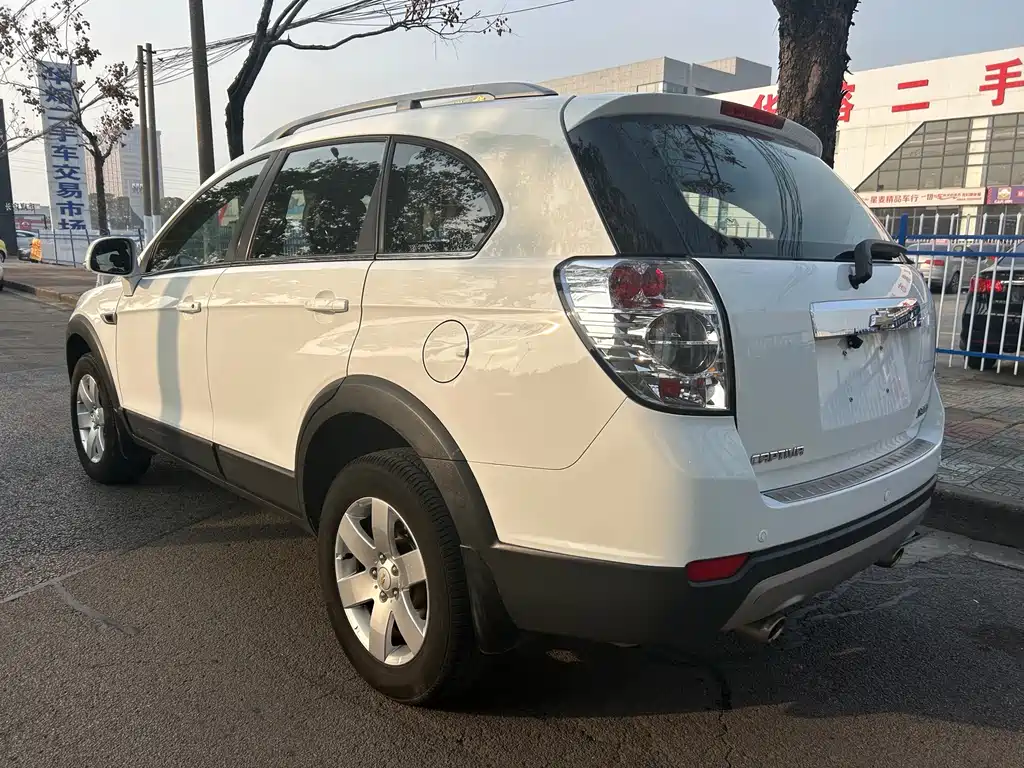 Chevrolet Captiva — миниатюра 6